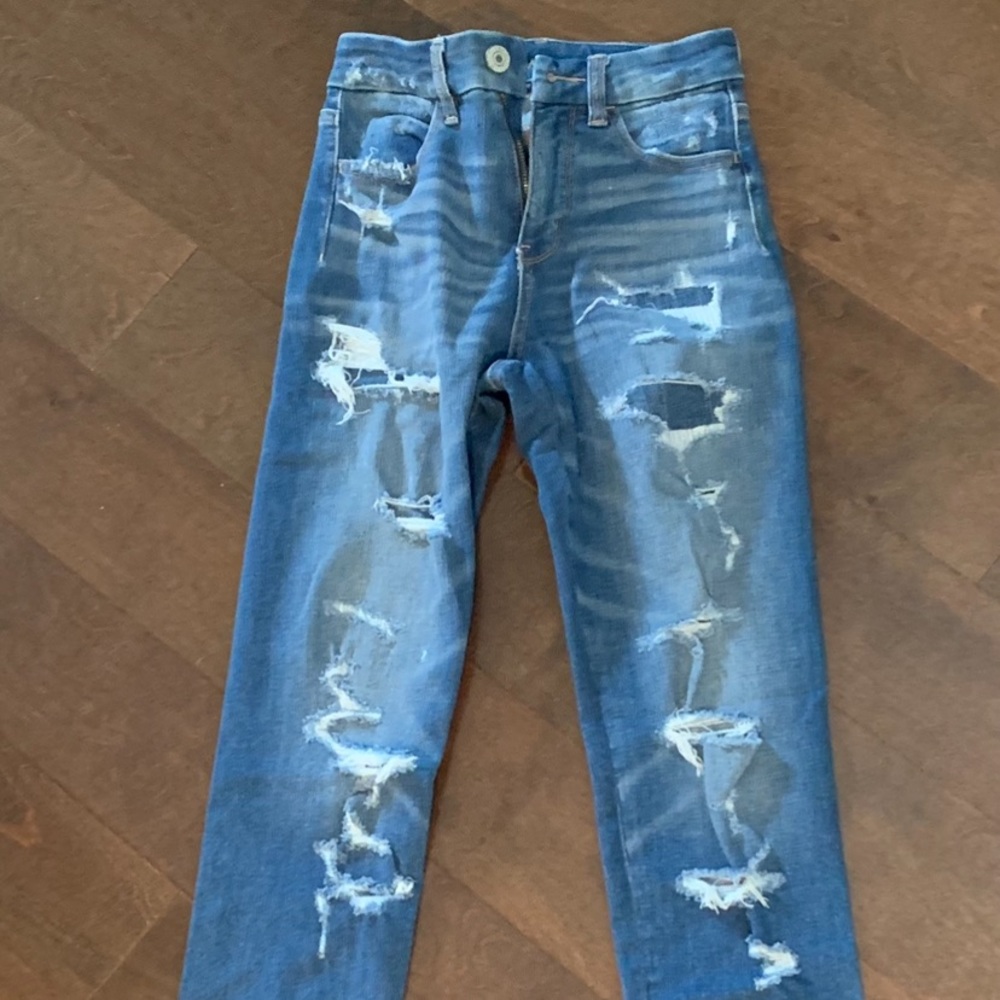 American Eagle mom jeans